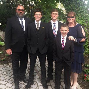 Meet your Posher, Lynn